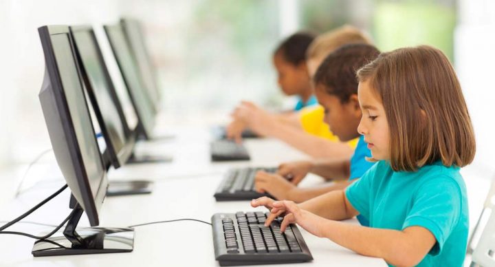 Five tips to adapt children with modern technology